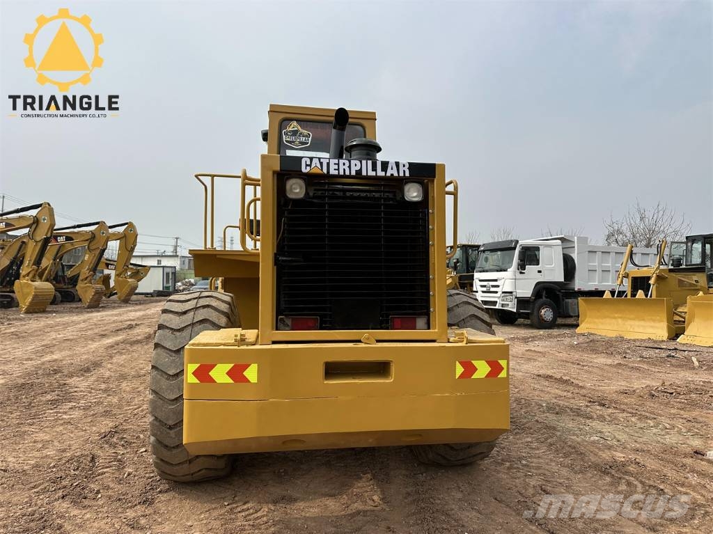 CAT 966 C Kolesni nakladalci
