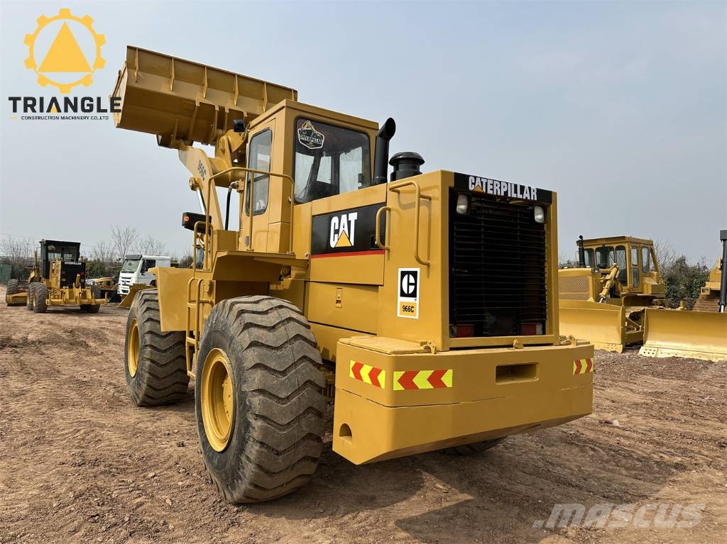 CAT 966 C Kolesni nakladalci