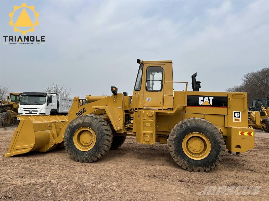 CAT 966 C Kolesni nakladalci