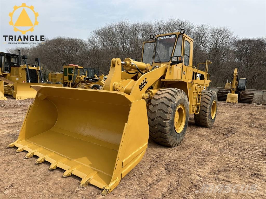 CAT 966 C Kolesni nakladalci