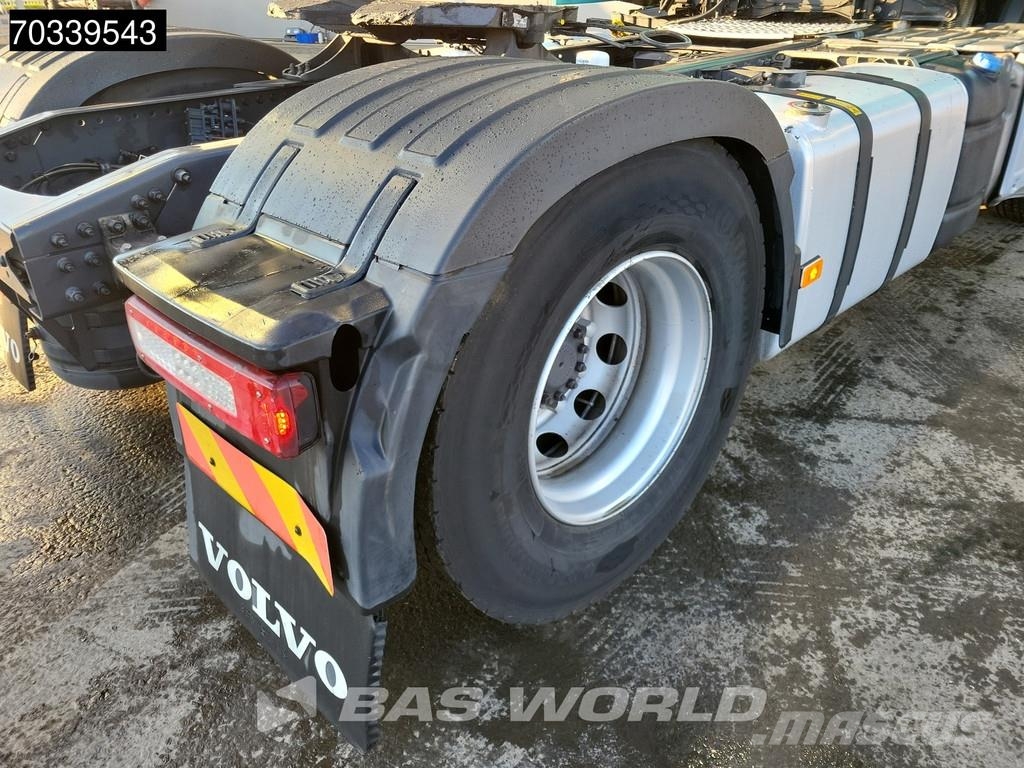 Volvo FH 460 4X2 ADR 2x Tanks Cruise Control Sadulveokid