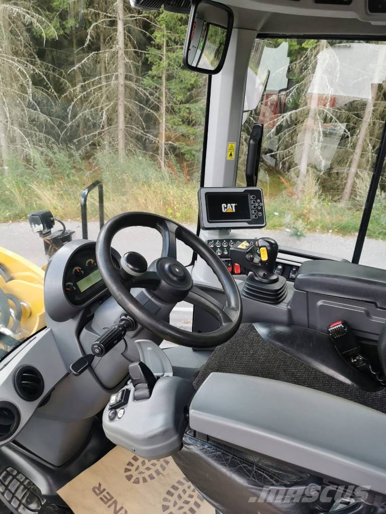 CAT 930M Radlader