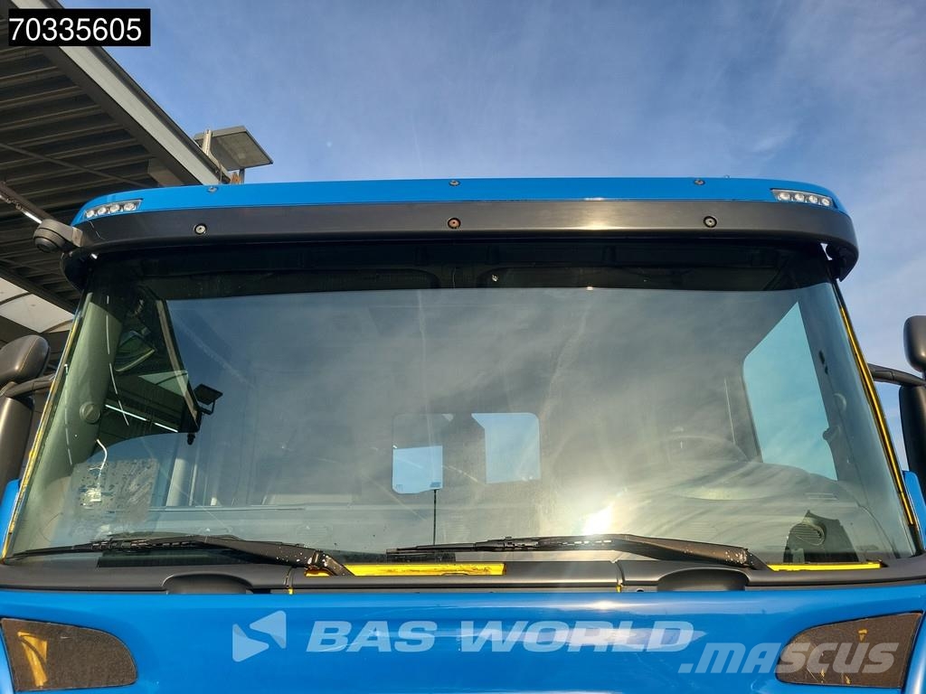 Scania P420 8X2 NL-truck APK VDL S-30-6600 containersyste Hook lift trucks