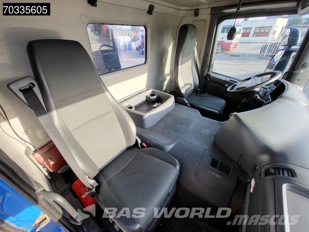 Scania P420 8X2 NL-truck APK VDL S-30-6600 containersyste Hook lift trucks