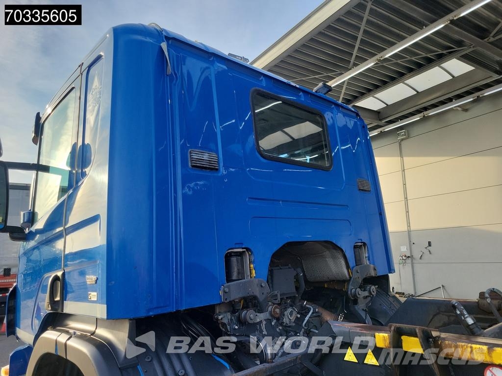 Scania P420 8X2 NL-truck APK VDL S-30-6600 containersyste Hook lift trucks