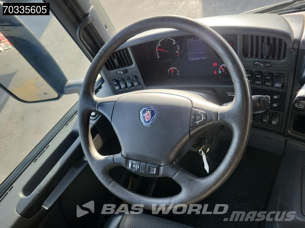 Scania P420 8X2 NL-truck APK VDL S-30-6600 containersyste Hook lift trucks