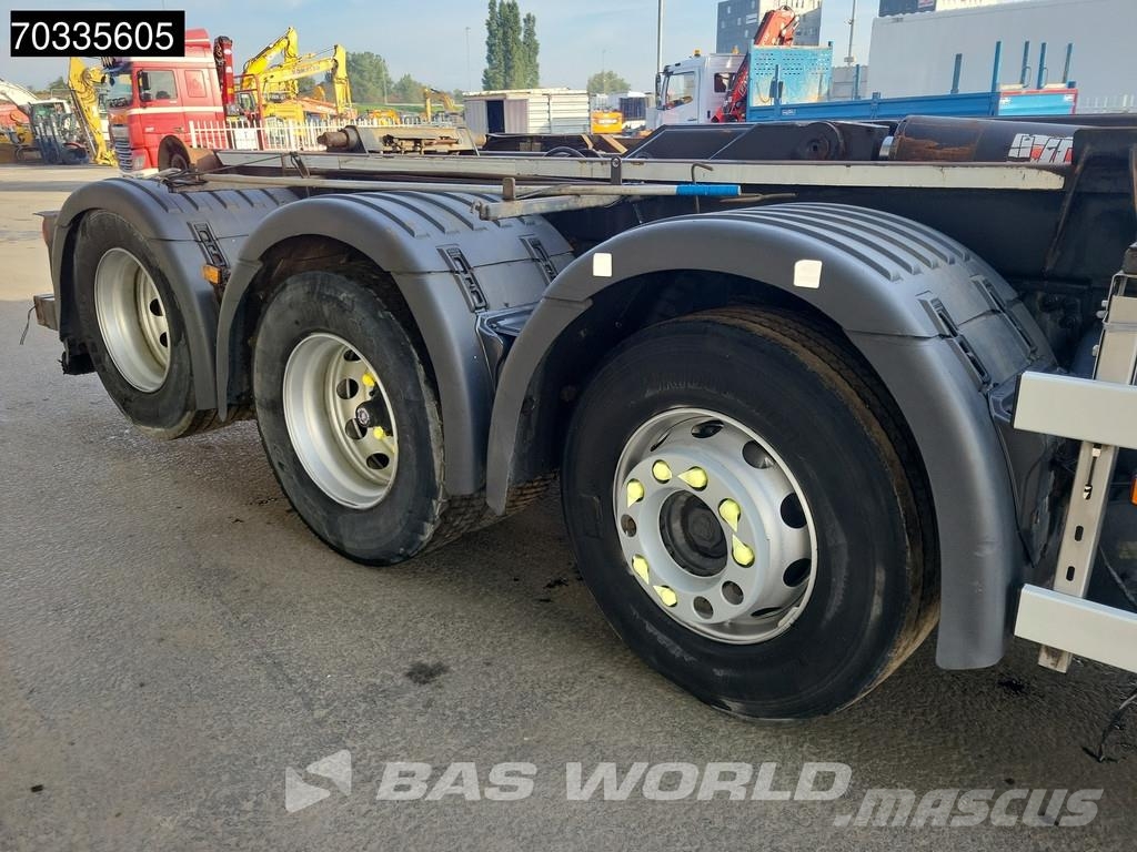 Scania P420 8X2 NL-truck APK VDL S-30-6600 containersyste Hook lift trucks