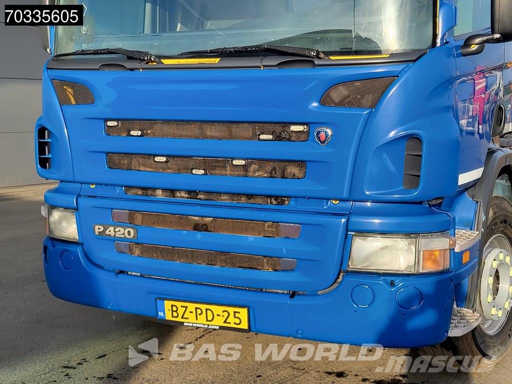 Scania P420 8X2 NL-truck APK VDL S-30-6600 containersyste Hook lift trucks