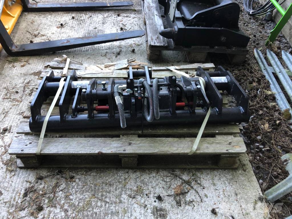 JCB QUICKHITCH EURO HEADSTOCK Diger yükleme ve kazma ekipmanlari