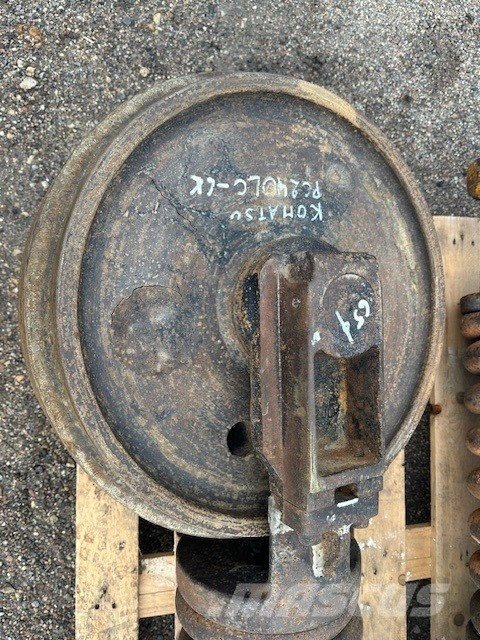 Komatsu PC 240 LC-6 USED IDLER Gusenice za građevinarstvo