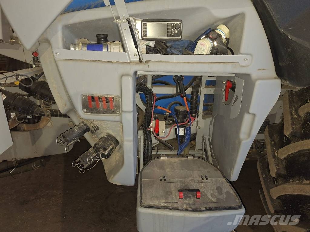 Lemken Vega 12/4000 Opryskiwacze zaczepiane
