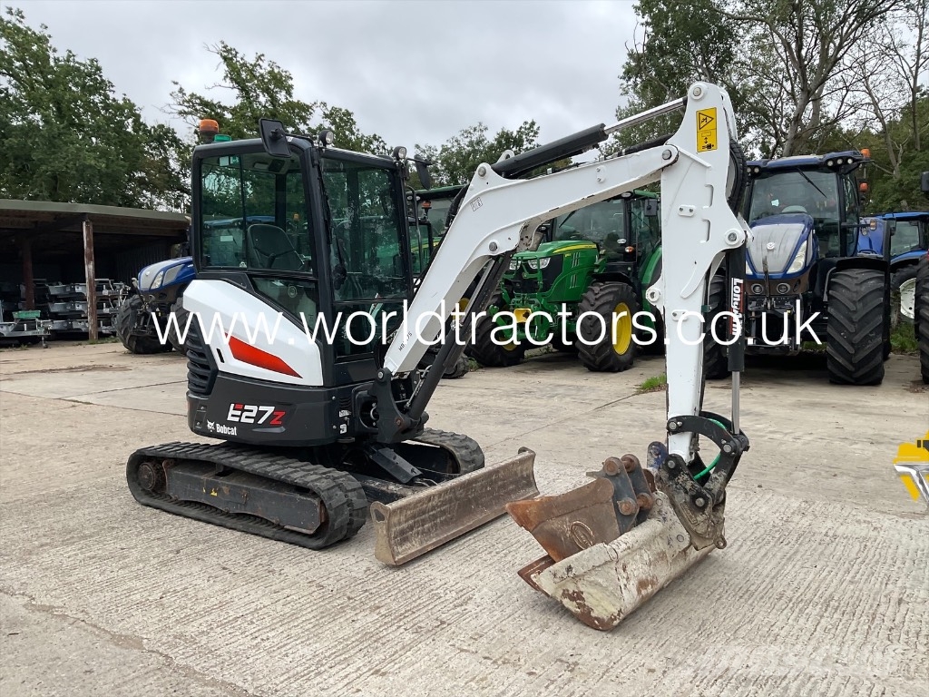 Bobcat E 27z Minigrävare < 7t
