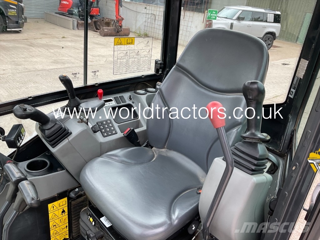 Bobcat E 27z Minigrävare < 7t