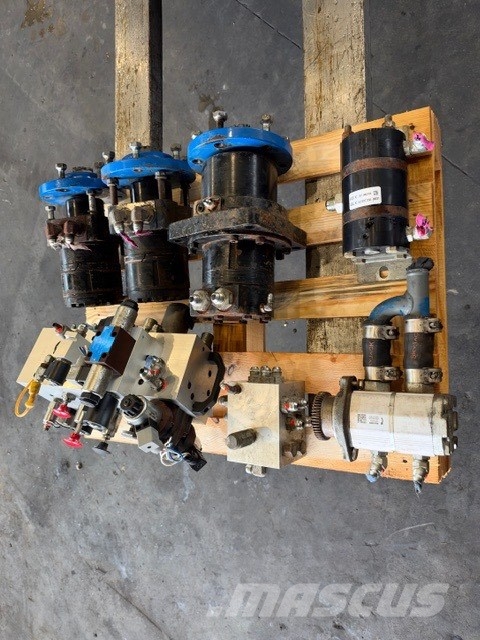 SkyJack SKYJACK SJ6832RT USED COMPLET PARTS Käärtõstukid