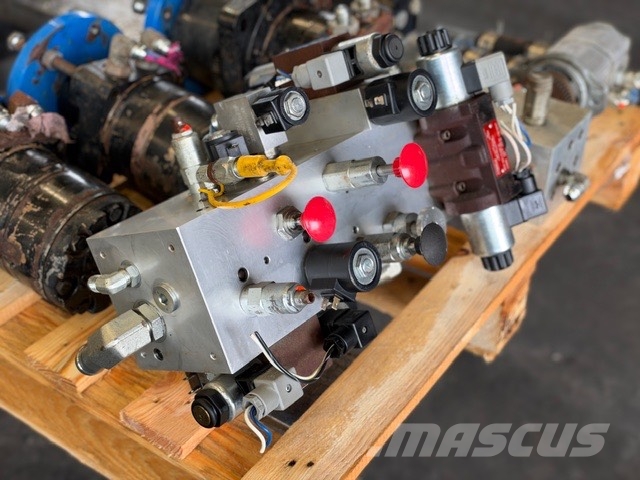 SkyJack SKYJACK SJ6832RT USED COMPLET PARTS Käärtõstukid