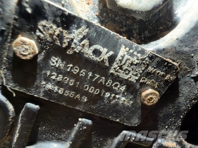 SkyJack SKYJACK SJ6832RT USED COMPLET PARTS Käärtõstukid