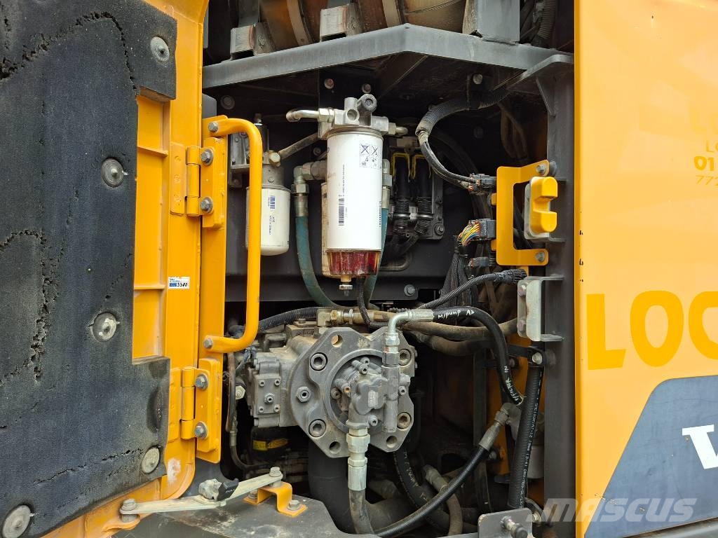 Volvo ECR235EL (+3 Buckets) Rupsgraafmachines
