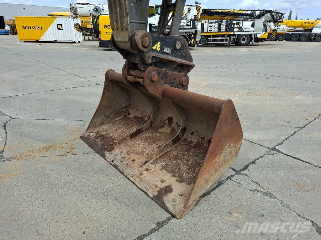 Volvo ECR235EL (+3 Buckets) Rupsgraafmachines