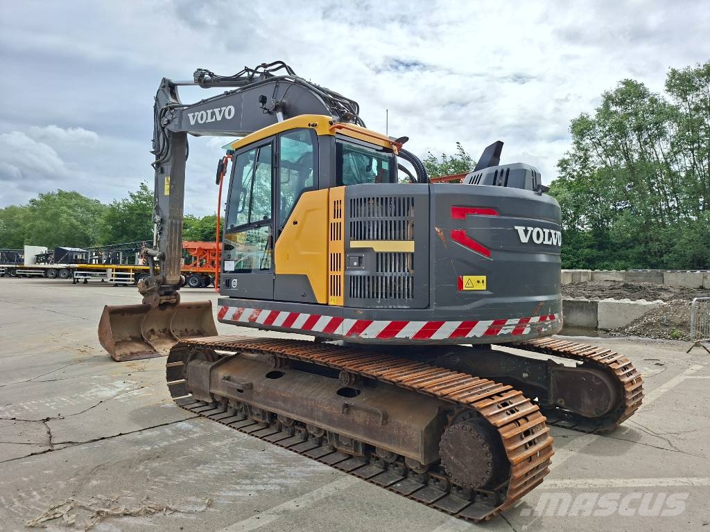 Volvo ECR235EL (+3 Buckets) Rupsgraafmachines