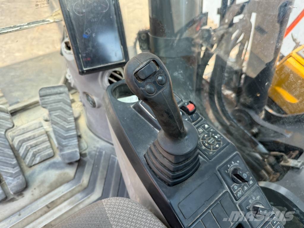 Volvo EC300EL - Hammer Lines / Automatic Greasing Escavadeiras de esteiras