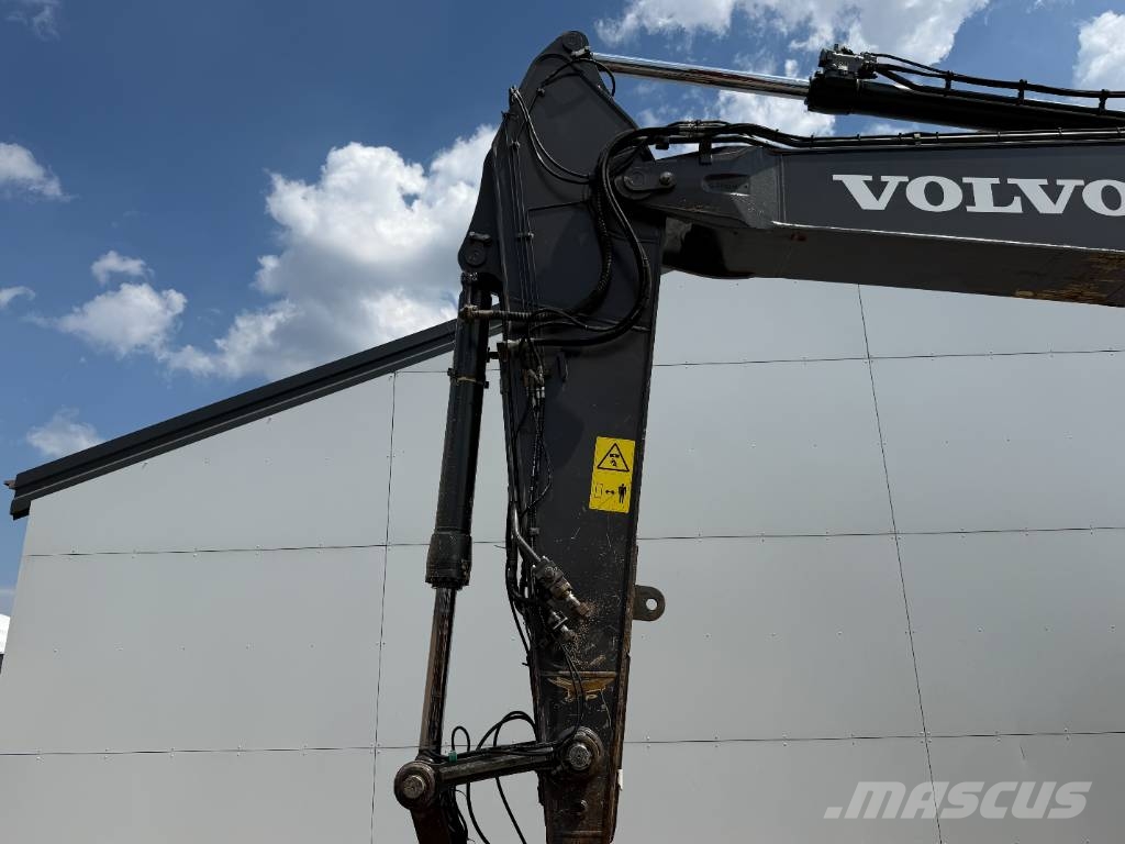 Volvo EC300EL - Hammer Lines / Automatic Greasing Escavadeiras de esteiras