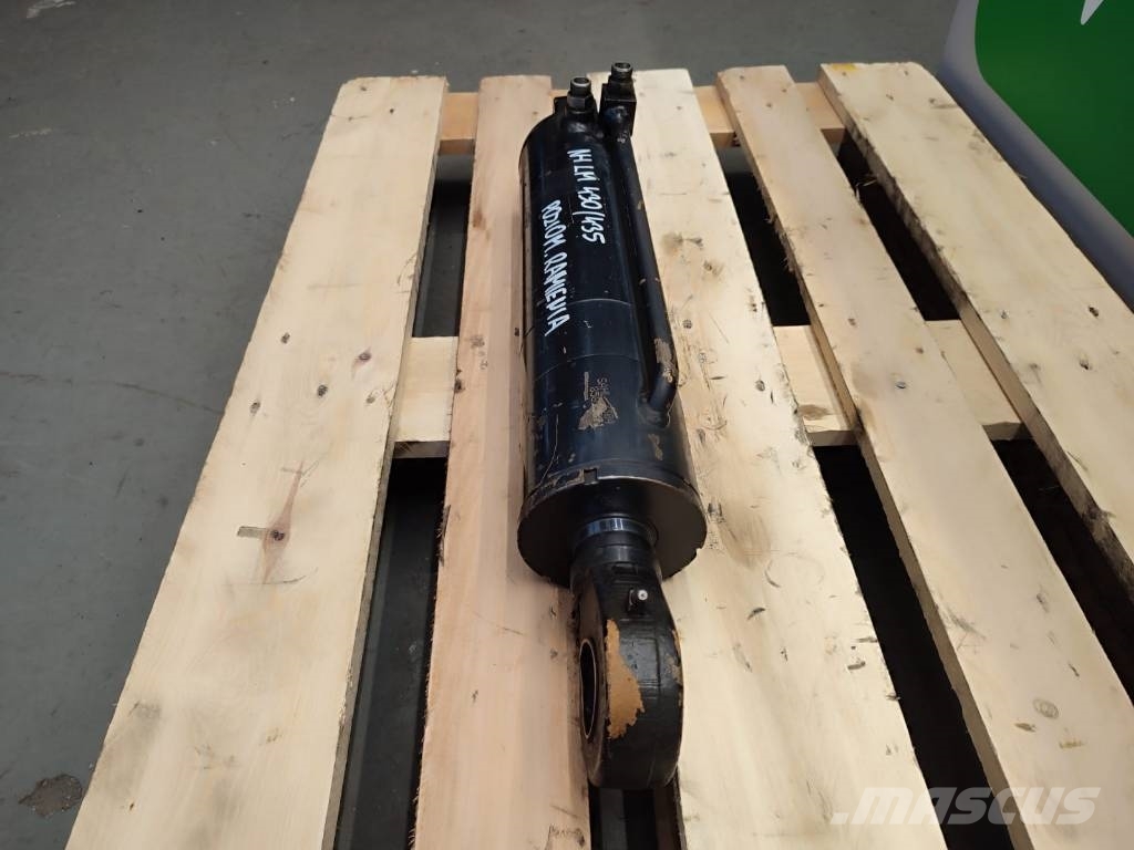 New Holland Hydraulic cylinder 85825871 for  LM 430 Hydraulics