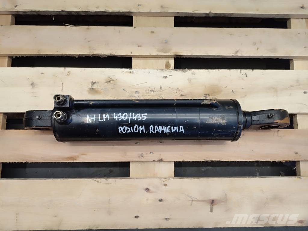 New Holland Hydraulic cylinder 85825871 for  LM 430 Hydraulics