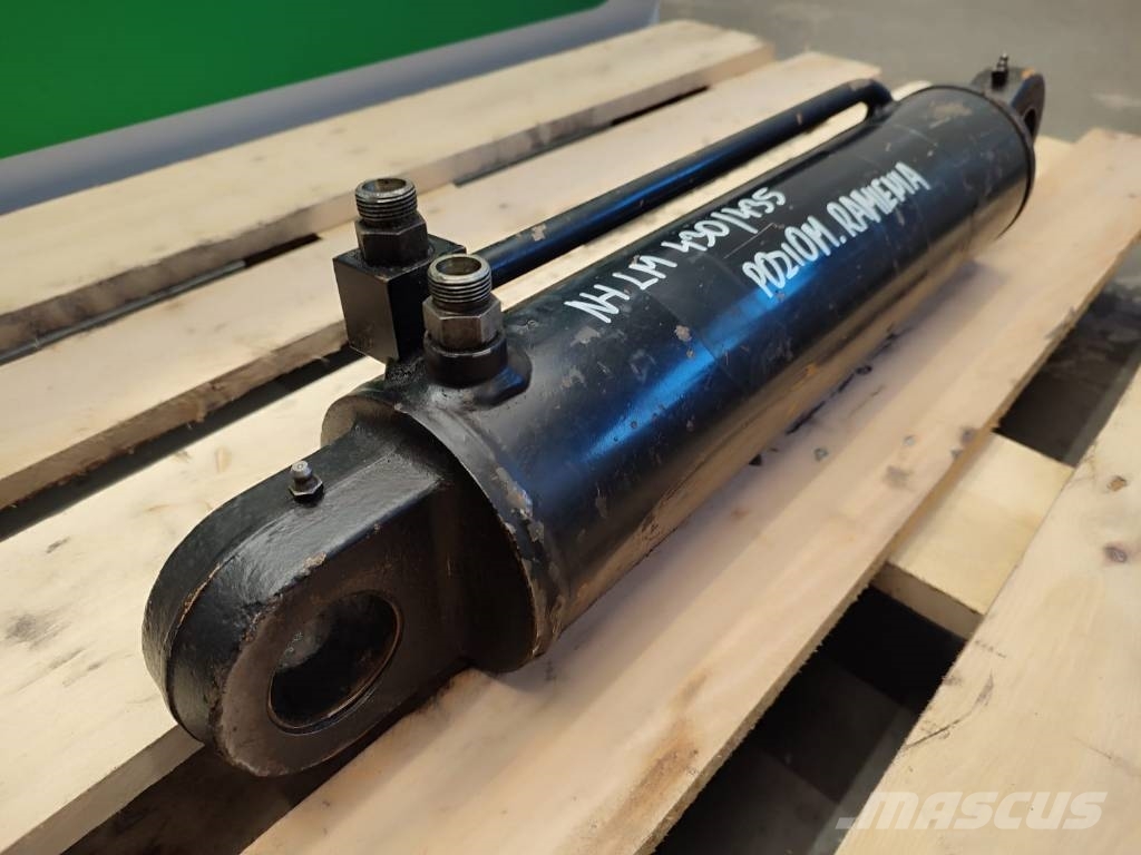 New Holland Hydraulic cylinder 85825871 for  LM 430 Hydraulics