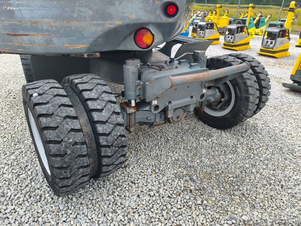 Wacker Neuson 6503 9503 LIEBHERR KOMATSU PW 98 Gravemaskiner på hjul