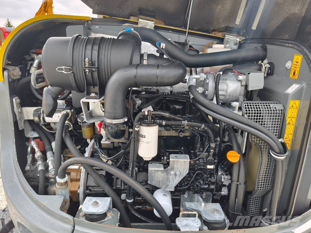 Wacker Neuson 6503 9503 LIEBHERR KOMATSU PW 98 Gravemaskiner på hjul