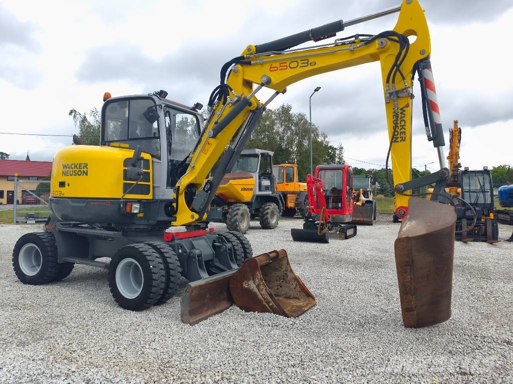 Wacker Neuson 6503 9503 LIEBHERR KOMATSU PW 98 Gravemaskiner på hjul