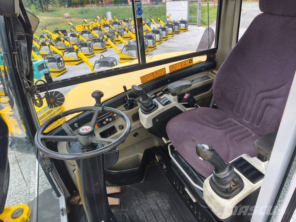 Wacker Neuson 6503 9503 LIEBHERR KOMATSU PW 98 Gravemaskiner på hjul