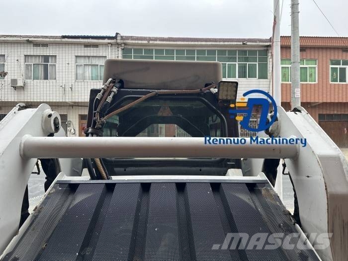 Bobcat S18  스키드로더