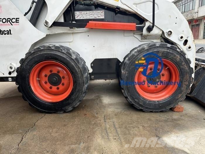 Bobcat S18  스키드로더