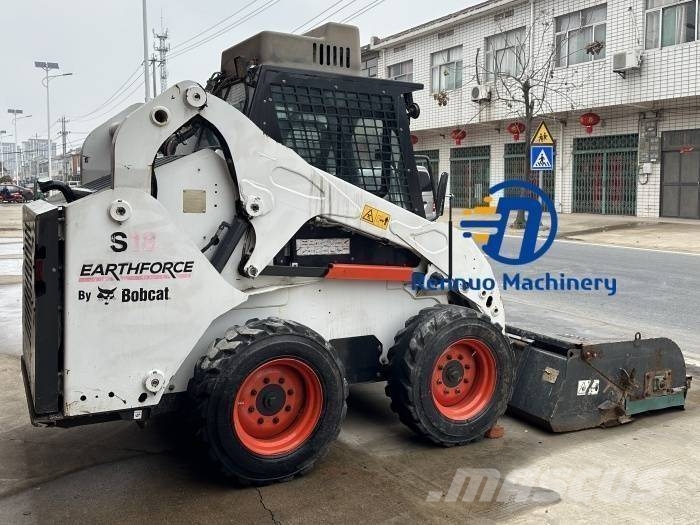 Bobcat S18  스키드로더
