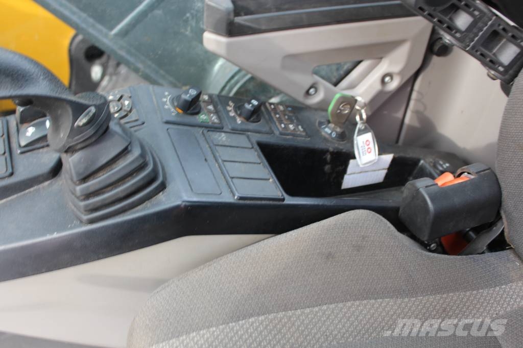 Volvo ECR 235 E 履带挖掘机