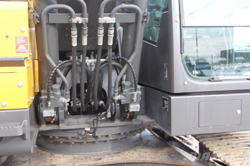 Volvo ECR 235 E 履带挖掘机