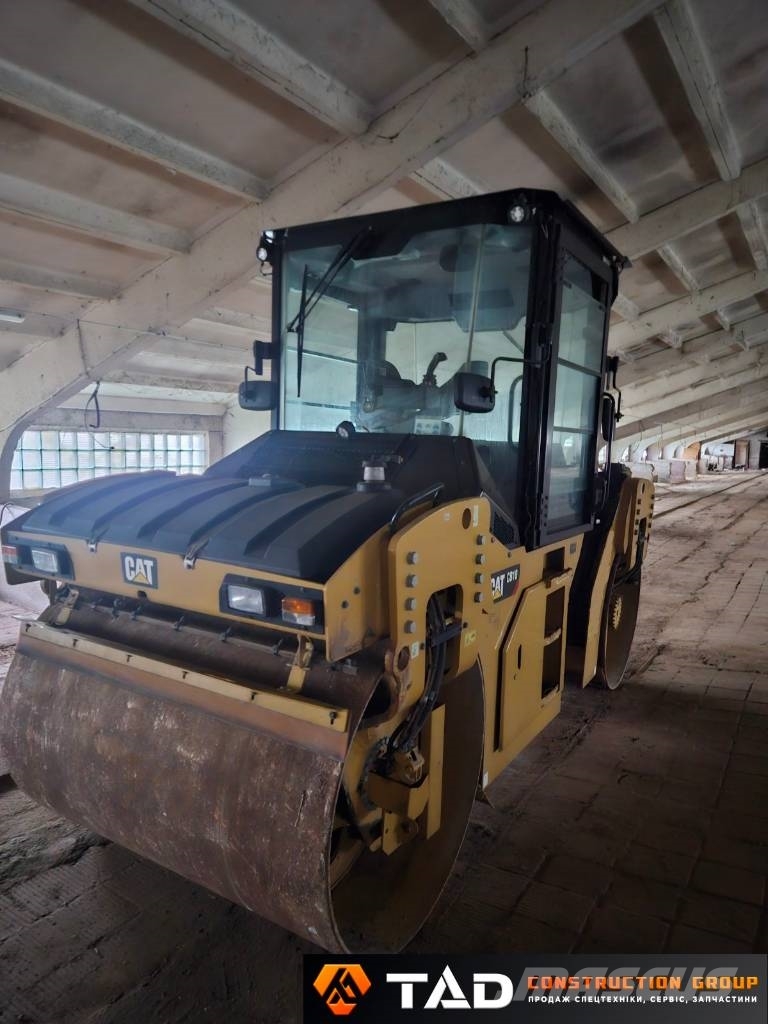 CAT CB 10 其他压路机