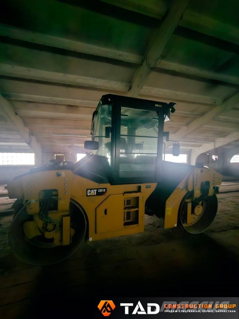 CAT CB 10 其他压路机