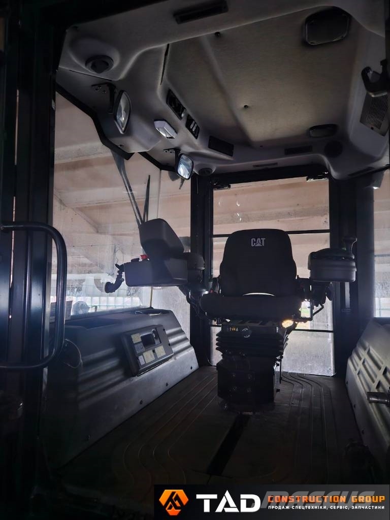 CAT CB 10 其他压路机