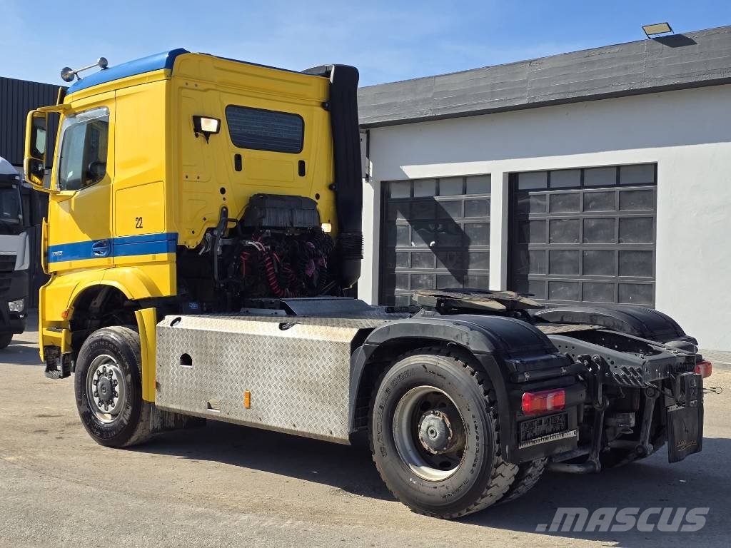 Mercedes-Benz Arocs 1853 وحدات الجر