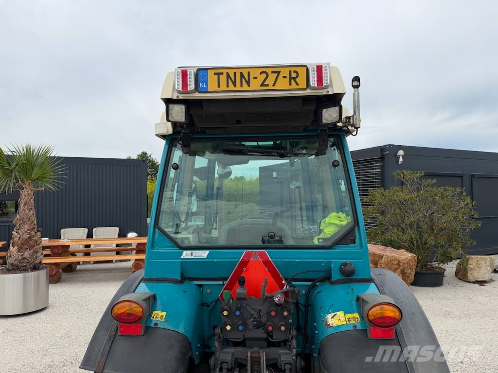 Fendt 209 F Vario Smalspoor Tractoren