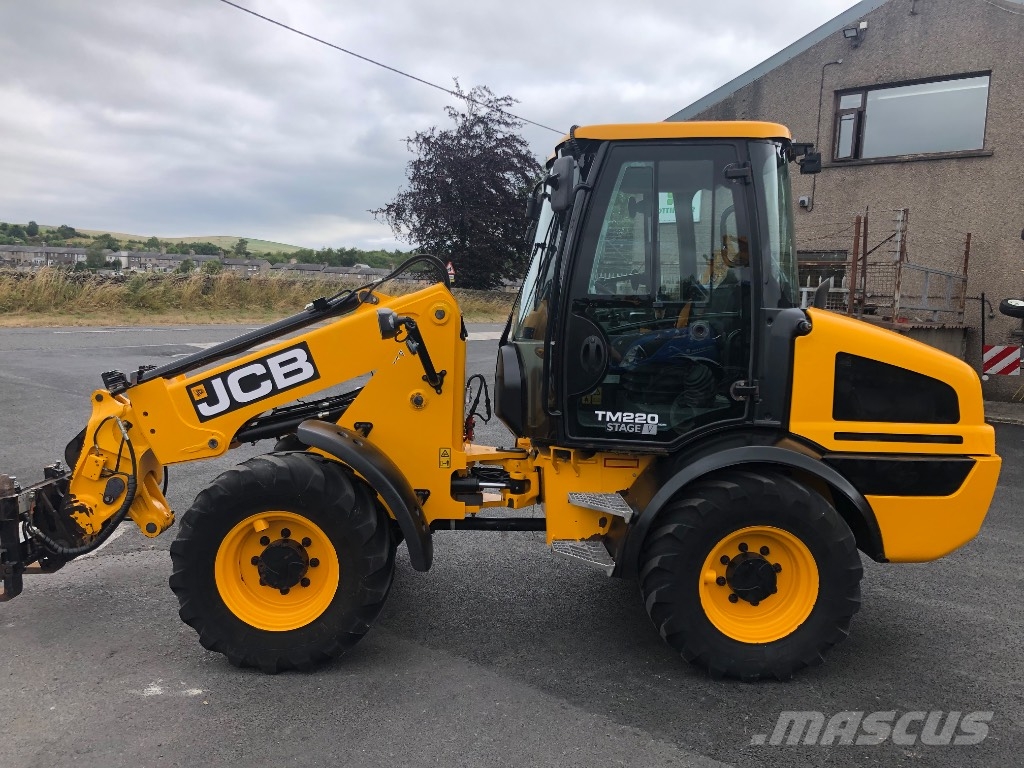 JCB TM220 Telehandlers for agriculture