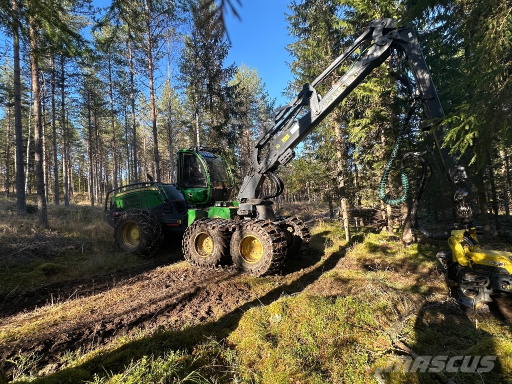 John Deere 1170G Harvesters