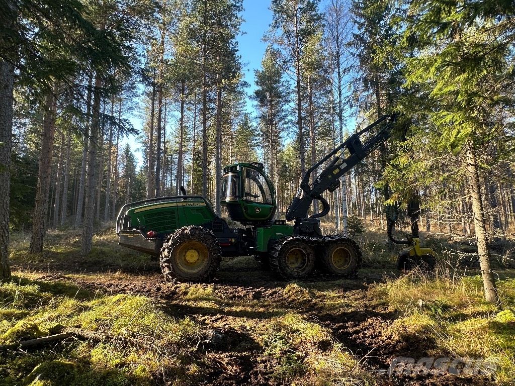 John Deere 1170G Harvesters