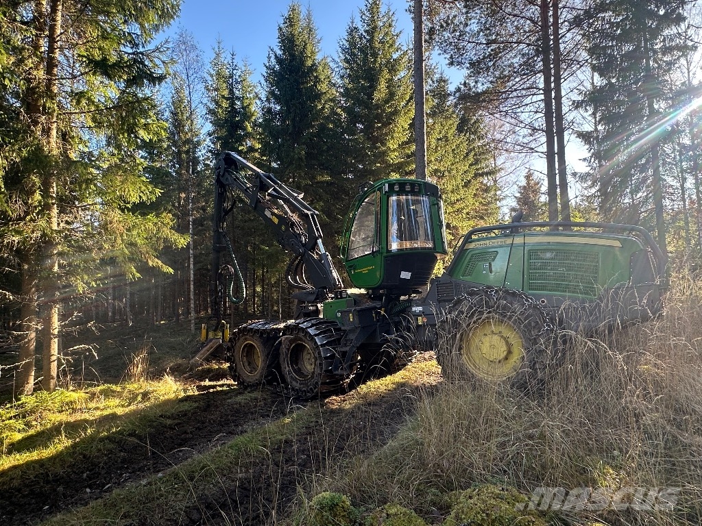 John Deere 1170G Harvesters