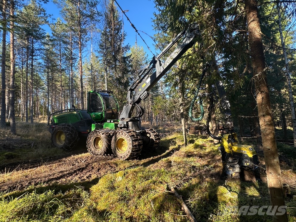 John Deere 1170G Harvesters