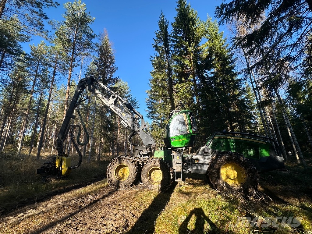 John Deere 1170G Harvesters