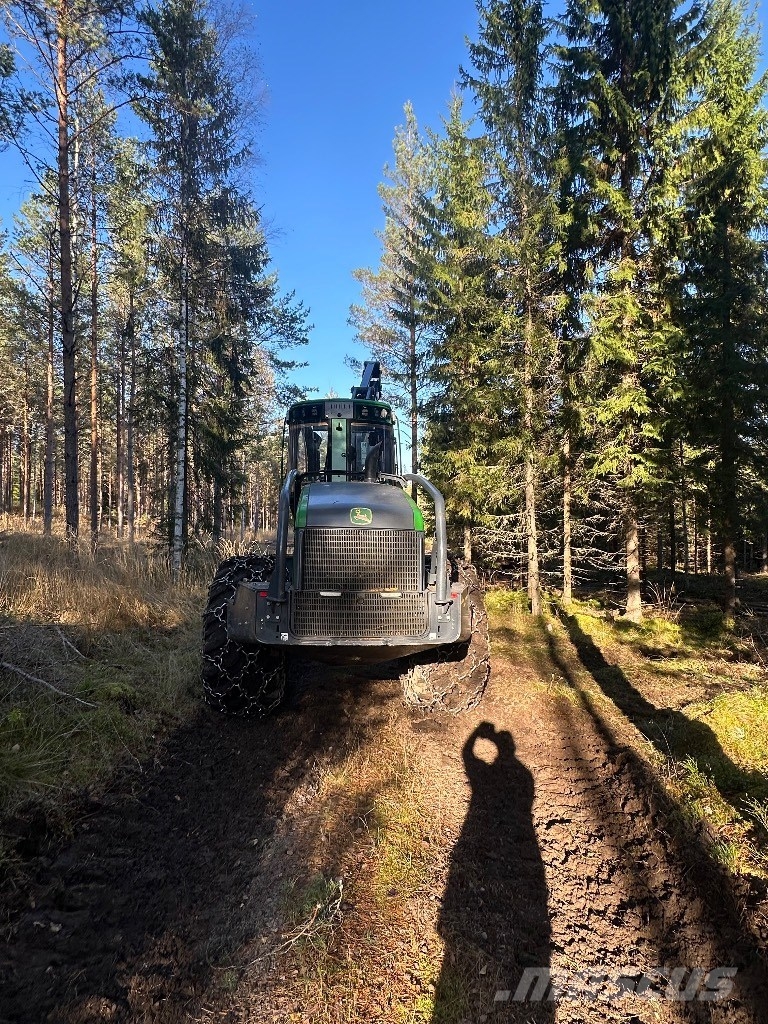 John Deere 1170G Harvesters