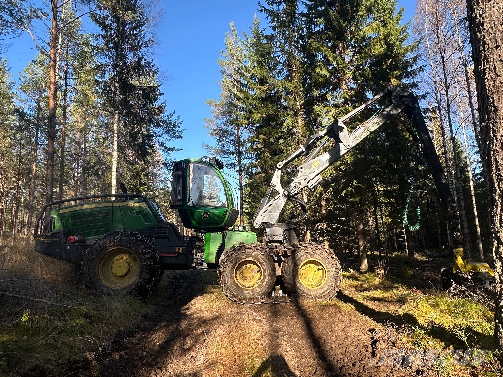 John Deere 1170G Harvesters